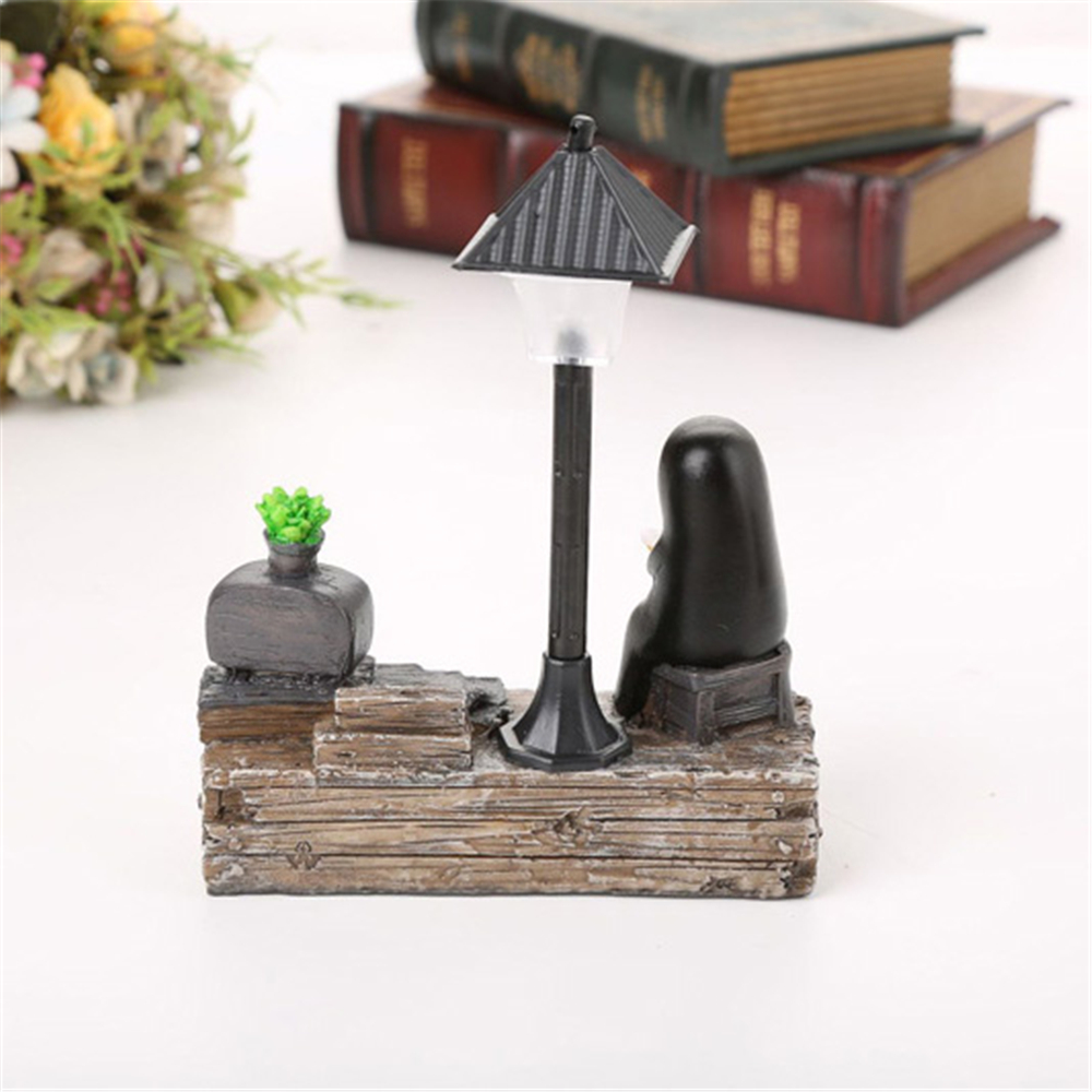 Đèn ngủ hình vô diện bằng nhựa resin dùng làm đồ trang trí