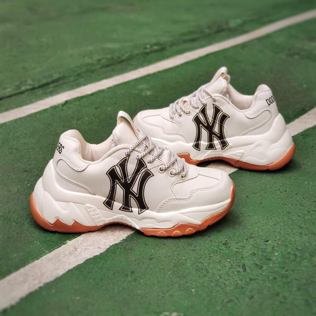 [FREE SHIP] Giày sneaker 𝗠𝗟𝗕 Tăng chiều cao 5cm - Logo Ny Đen Đế Nâu Logo In 3D | BigBuy360 - bigbuy360.vn