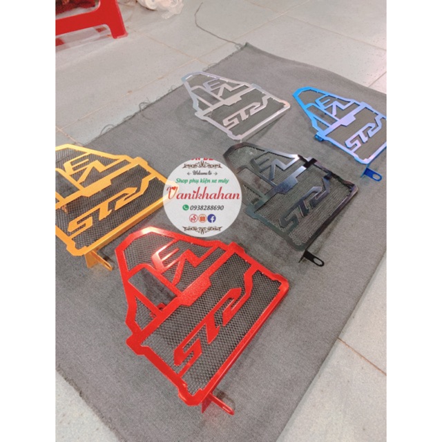 Két nước r15 cnc