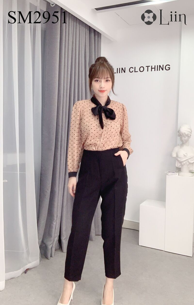 Áo kiểu nữ Voan Nâu họa tiết Chấm Bi cách điệu thắt nơ cổ thời trang Liin Clothing SM2951