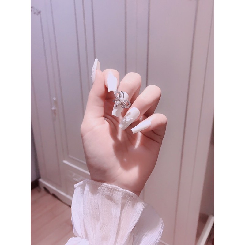 Nail box móng úp sẵn