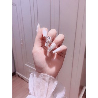 Nail box móng úp sẵn