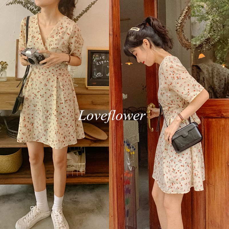 Đầm voan hoa cổ chữ V xinh xắn dành cho nữ | BigBuy360 - bigbuy360.vn