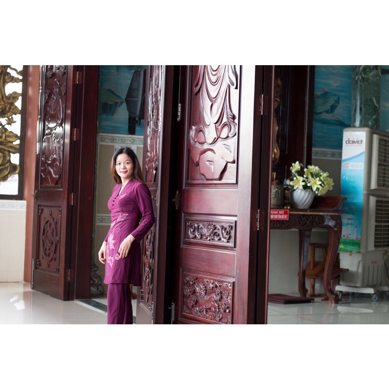 Cách Tân vẽ hoa sen