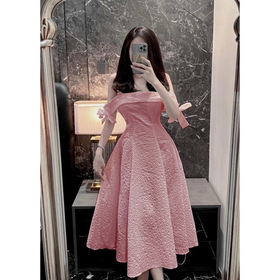 ĐẦM MIDI GẤM RỚT VAI ĐÍNH NƠ HAI MÀU