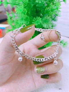 Lắc tay ,lắc chân bạc cho bé
