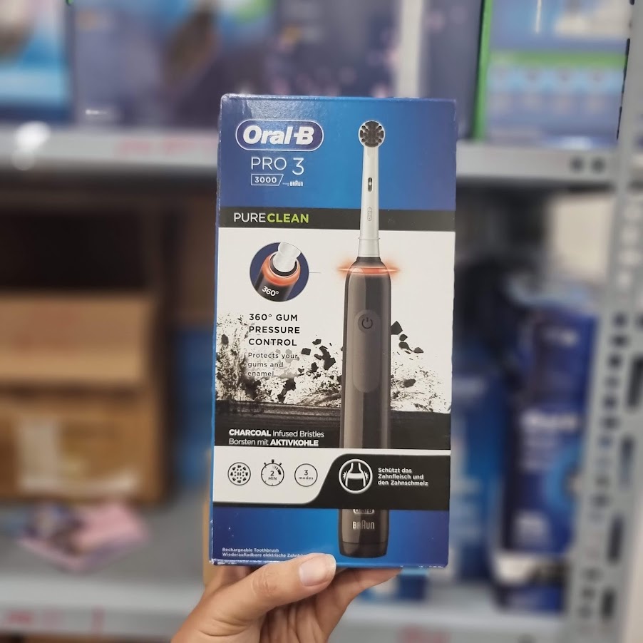 Bàn chải đánh răng điện tự động Oral B Pro 3000/ Pro 4000 làm sạch răng, hạn chế viêm nướu