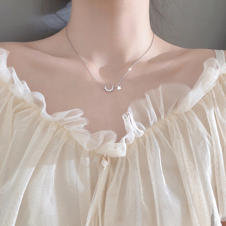 Dây chuyền phối mặt hình mặt trăng và ngôi sao đơn giản B752