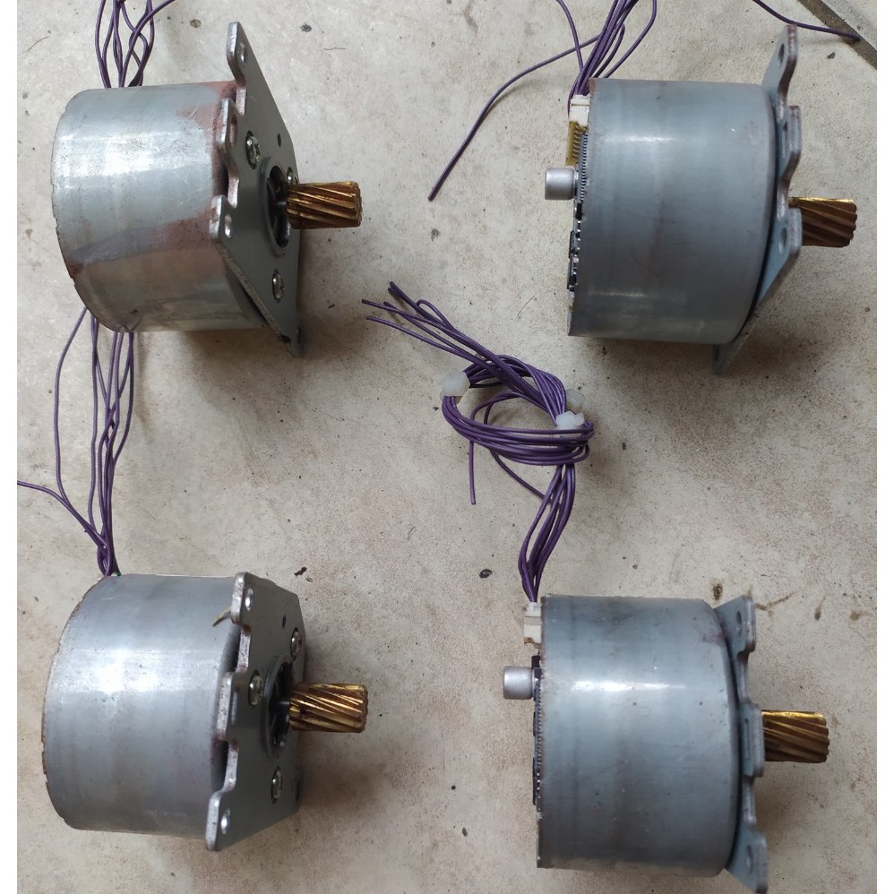 Motor không than Nidec 8.8W