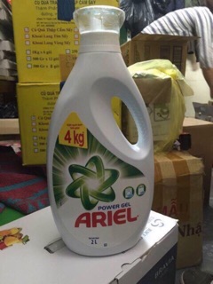 Nước giặt Ariel đậm đặc