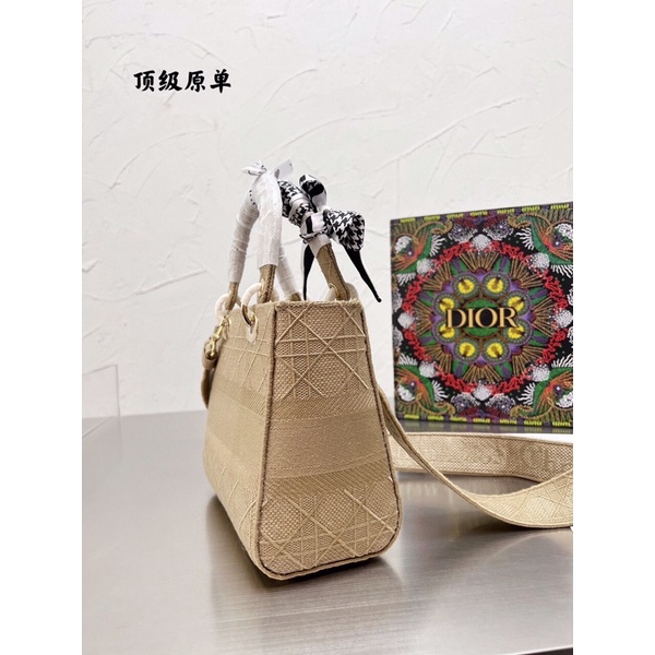 Túi xách Diỏr D-lite thêu sz 24