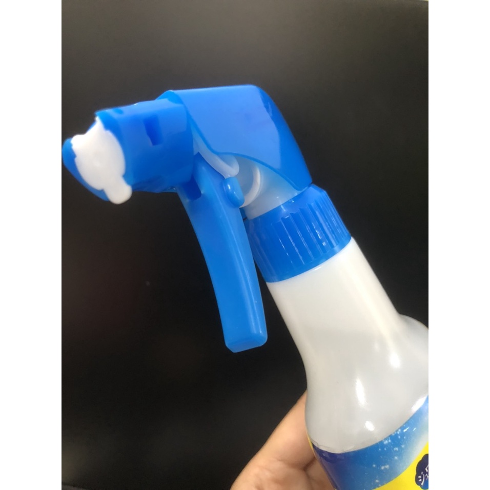 Chai xịt tẩy quần áo cao cấp 300ml KAO