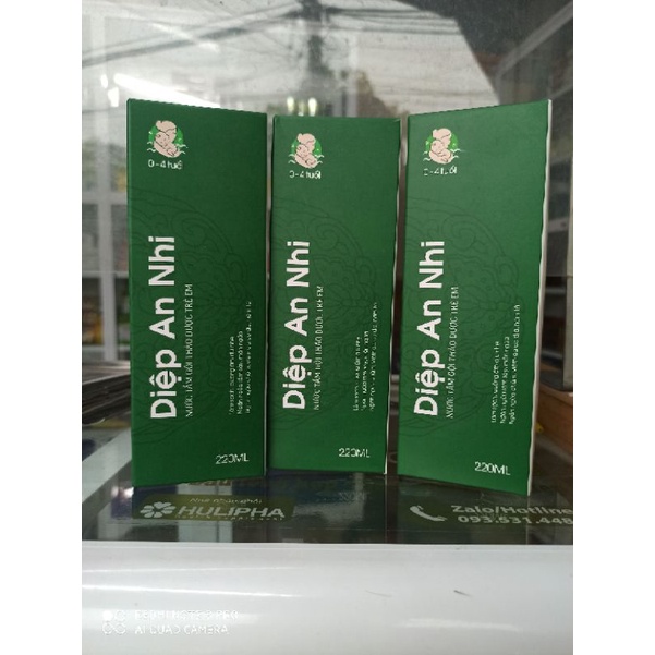 nước tắm gội thảo dược chống rôm sảy cho trẻ từ 0 - 4 tuổi DIỆP AN NHI - chai 220ml