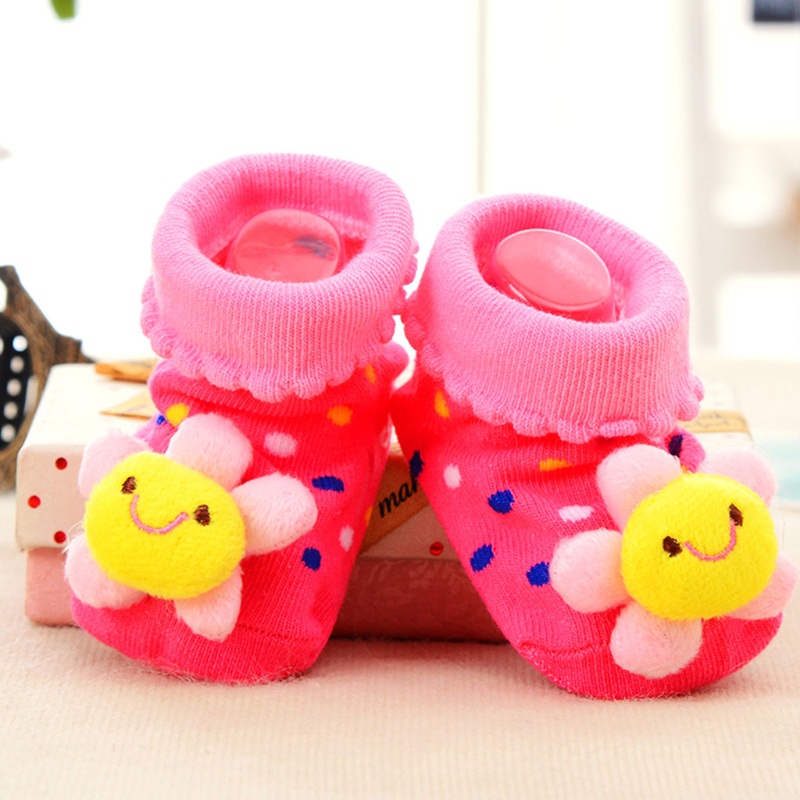 Tất cotton chống trượt họa tiết hoạt hình dành cho bé sơ sinh