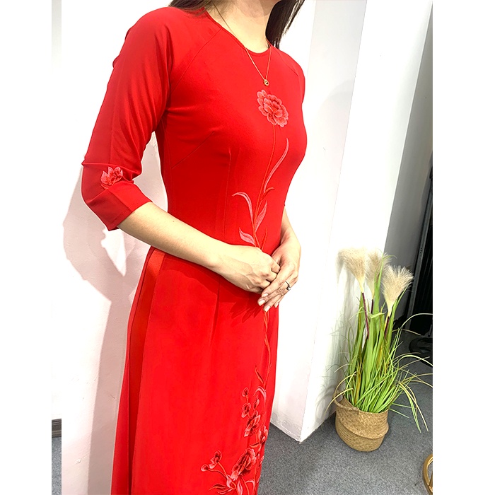 Áo dài truyền thống thêu và hoa nhí đi ăn cưới đi chùa mẫu hot 2023 - Áo Dài Nhã Anh