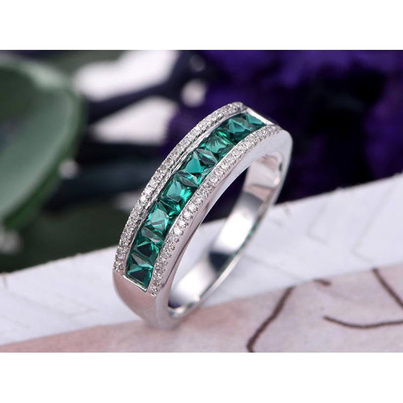 Wedding gift jewelry platinum emerald zircon ring