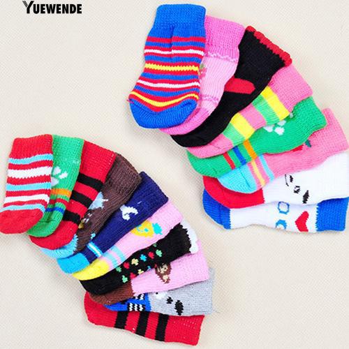 Set 4 chiếc vớ giữ ấm xinh xắn dành cho thú cưng