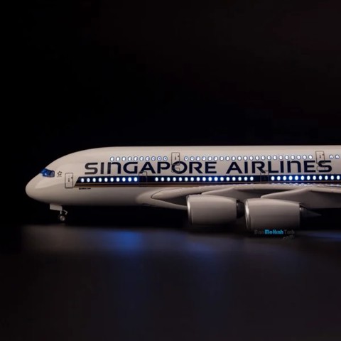[Mã TOYJAN hoàn 20K xu đơn 50K] Mô hình máy bay lắp ráp có đèn led Singapore Airlines Airbus A380 47cm Everfly