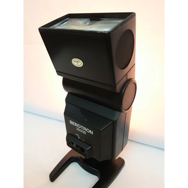 Đèn flash for olympus/praktica BEROTRON 2500D