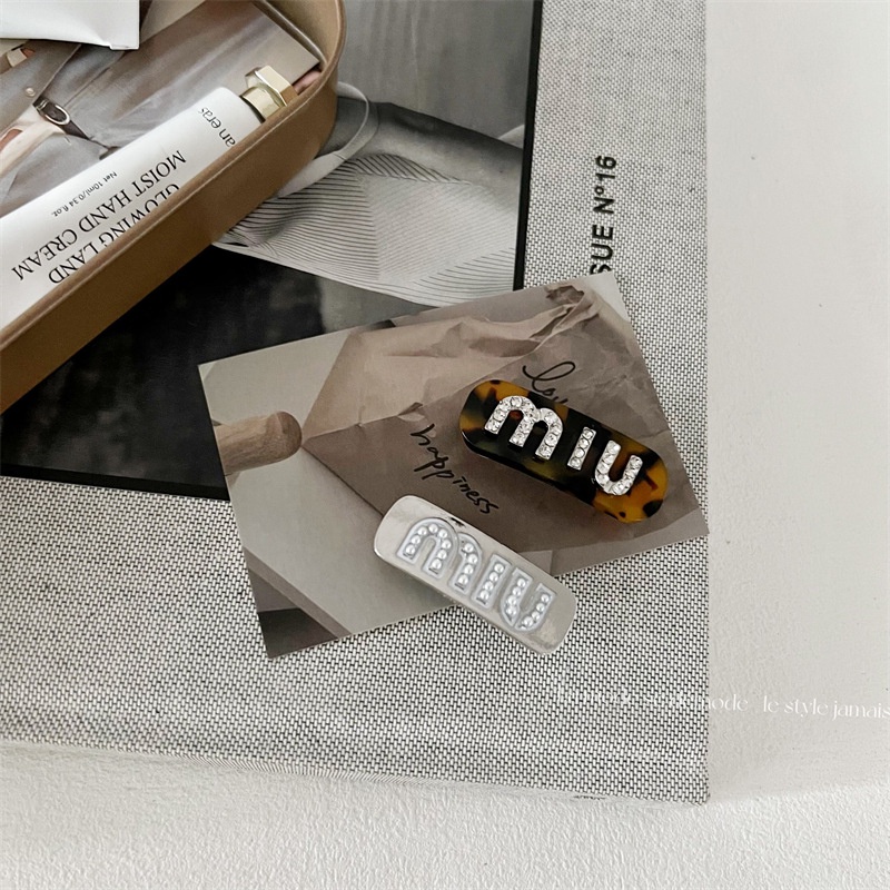 Kẹp Tóc Đính Đá Chữ Lớn Lấp Lánh Phong Cách Âu Mỹ Cho Nữ