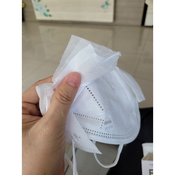 [Chính hãng] KHẨU TRANG Y TẾ FAMAPRO VN95 4 LỚP KHÁNG KHUẨN (Hộp 10 cái)