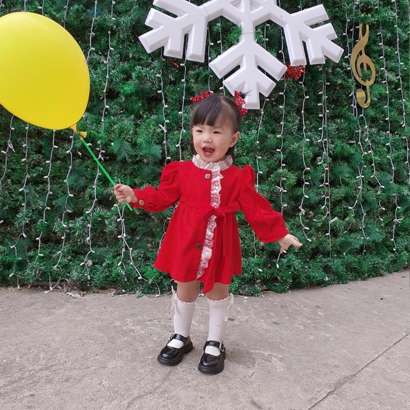 Váy Bé Gái Thu Đông Đỏ Kẹp Ren Trắng Nổi Bật, Váy Trẻ Em Thiết Kế TUTA Baby