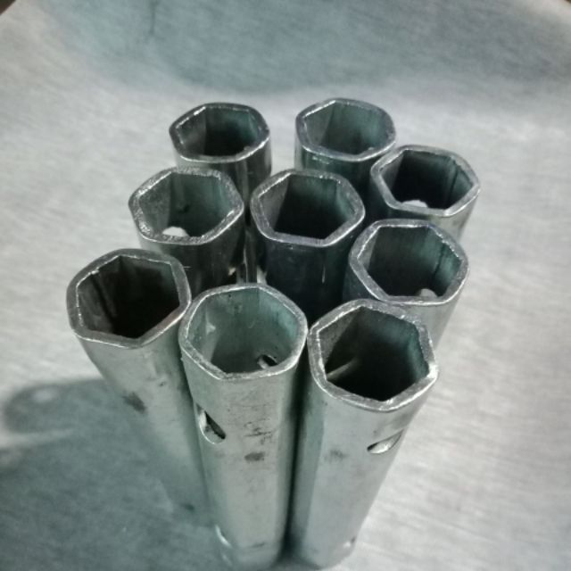 Tẩu mở bugi xe máy