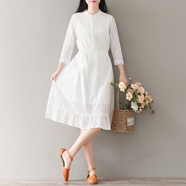 Đầm ren cổ trụ kèm hình thật