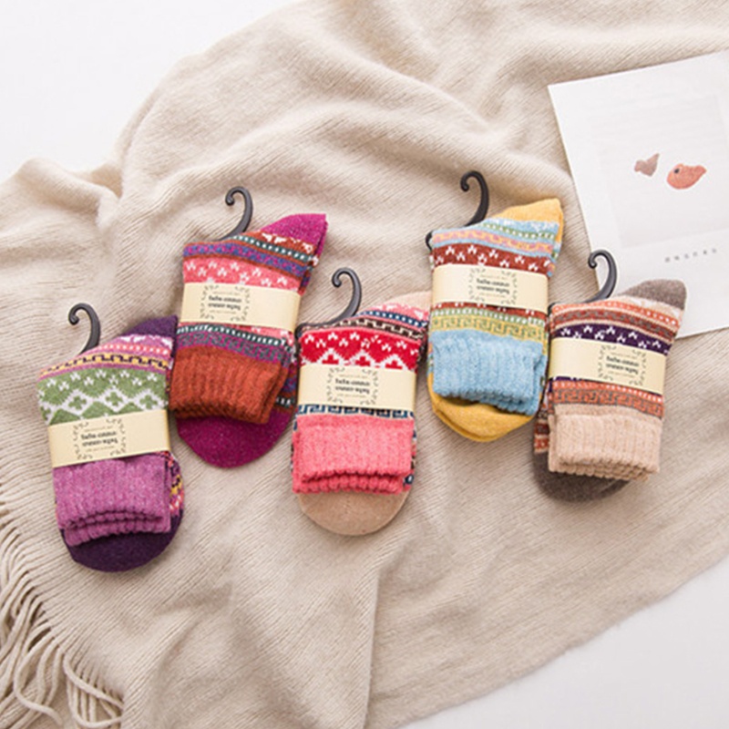 Set 5 Đôi Tất Dệt Kim Dày Giữ Ấm Họa Tiết Kẻ Sọc Nhiều Màu Sắc Phong Cách Vintage