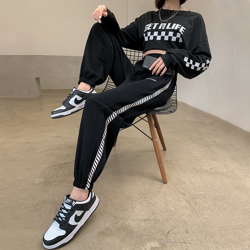 Quần sweatpant IELGY dáng rộng lưng cao in họa tiết màu xám phong cách đường phố thời trang cho nữ