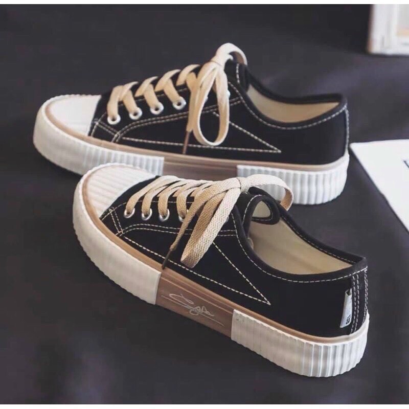 Giày thể thao nữ chất vải đế chữ ký | BigBuy360 - bigbuy360.vn