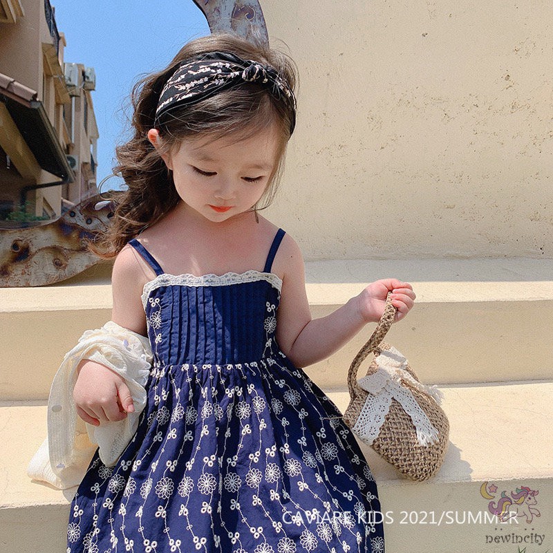 Đầm Công Chúa Hai Dây Thêu Họa Tiết Thời Trang Mùa Hè Hàn Quốc Cho Bé Gái