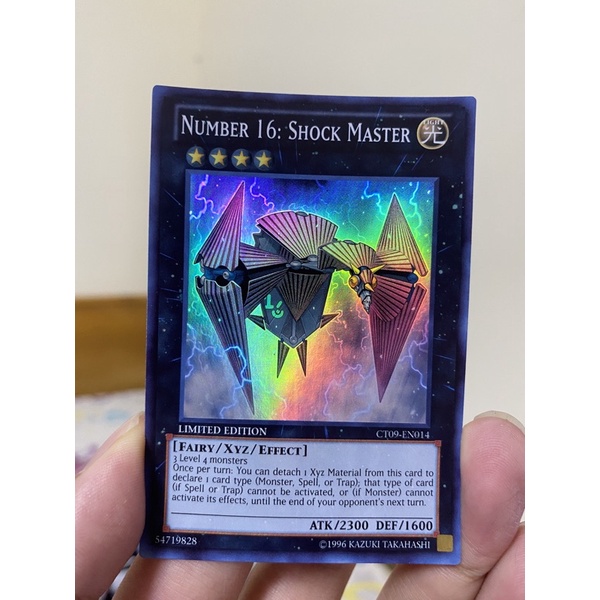 Thẻ bài Yugioh Number 16: Shock Master