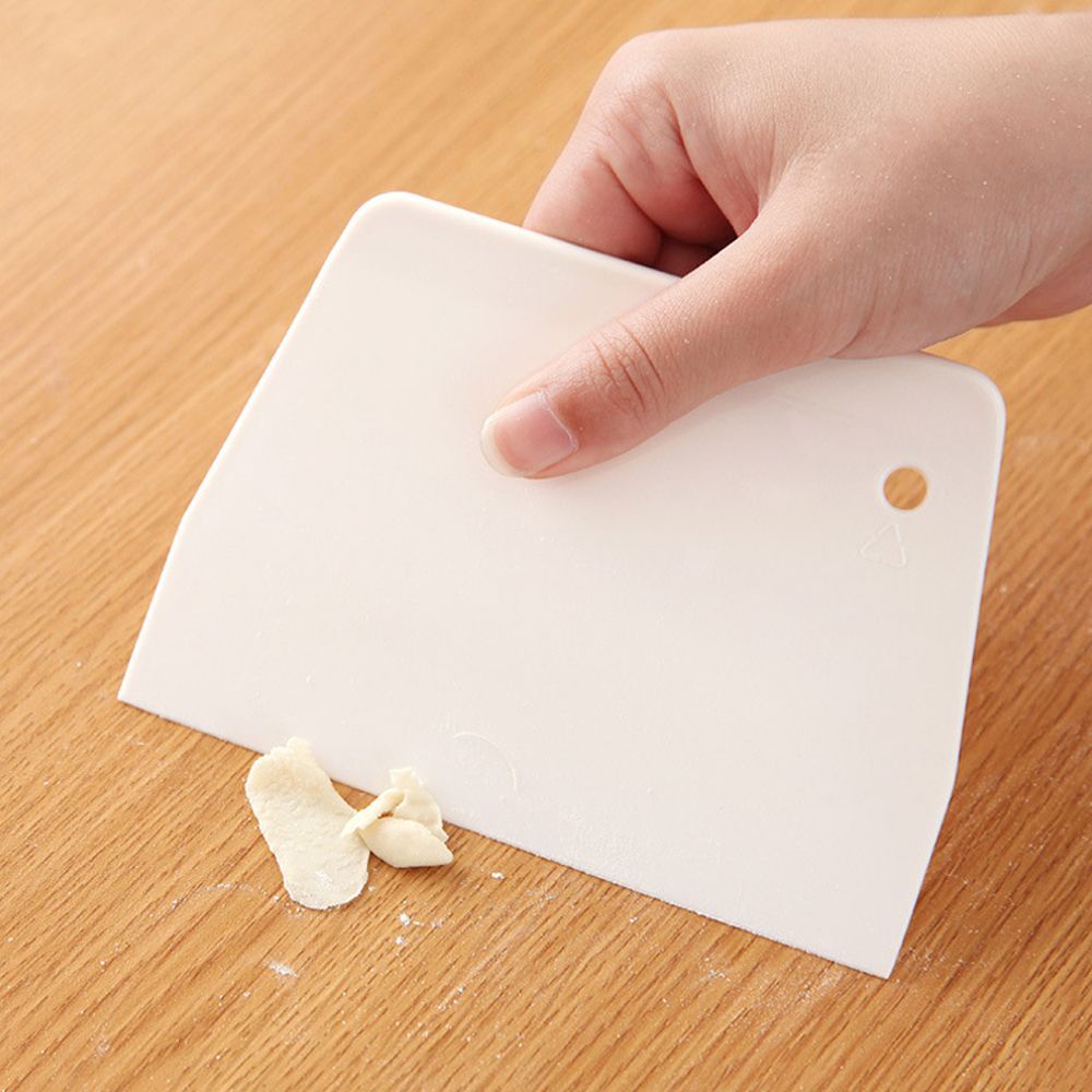 1 Dụng Cụ Cắt Bánh Kem / Pizza Bằng Nhựa Cấp Thực Phẩm Đa Năng Nhiều Màu Sắc