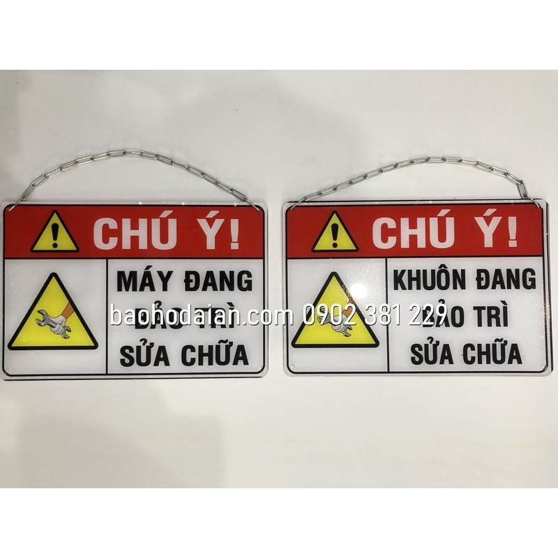 Bảng mica cảnh báo đang bảo trì sửa chữa có xích treo 20 x 30cm
