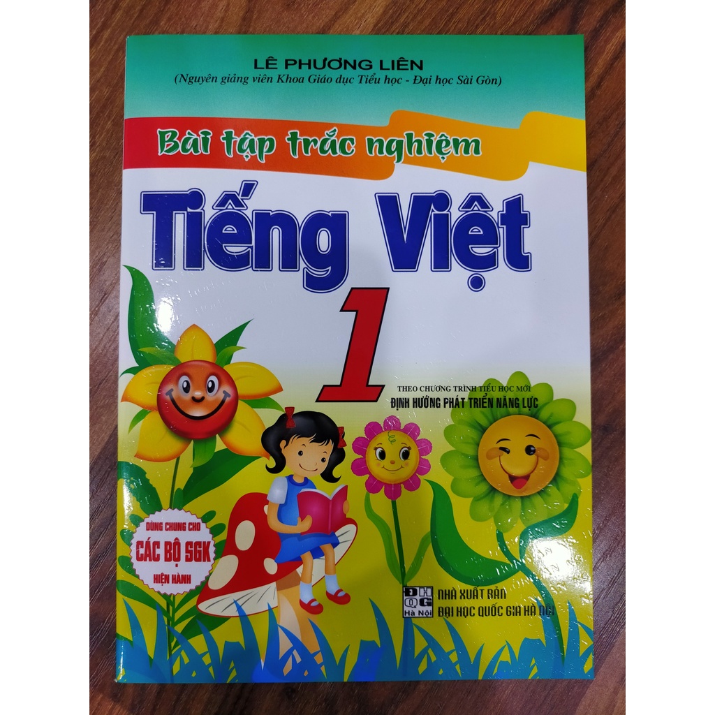 Sách - Bài Tập Trắc Nghiệm Tiếng Việt 1 (Theo Chương Trình Tiểu Học Mới Định Hướng Phát Triển Năng Lực)