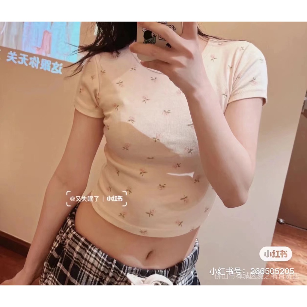 Brandy melville Áo Hoa BM Tay Ngắn Màu Be