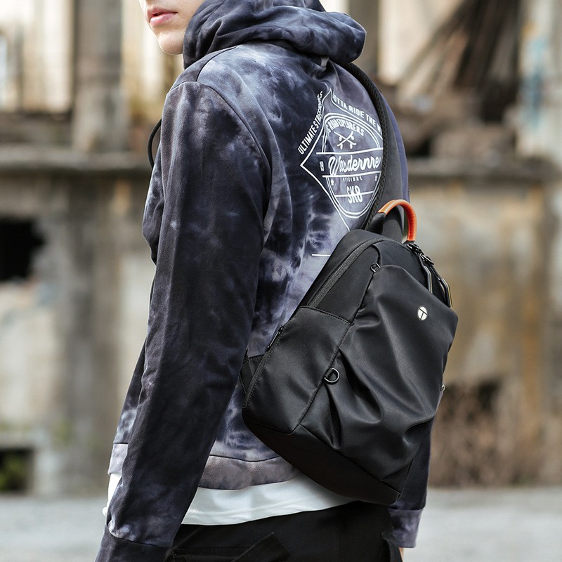 Túi đeo chéo ngực thể thao chất liệu Oxford thiết kế chống trộm cho nam