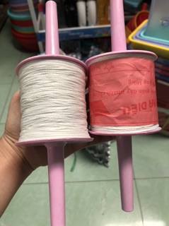 TAY CẰM THẢ DIỀU
