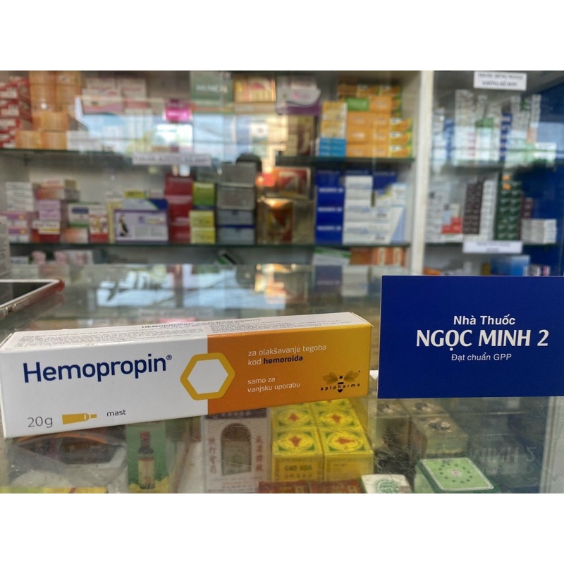 ✅  Hemopropin kem bôi dạng mỡ chứa keo ong làm giảm các triệu chứng do trĩ