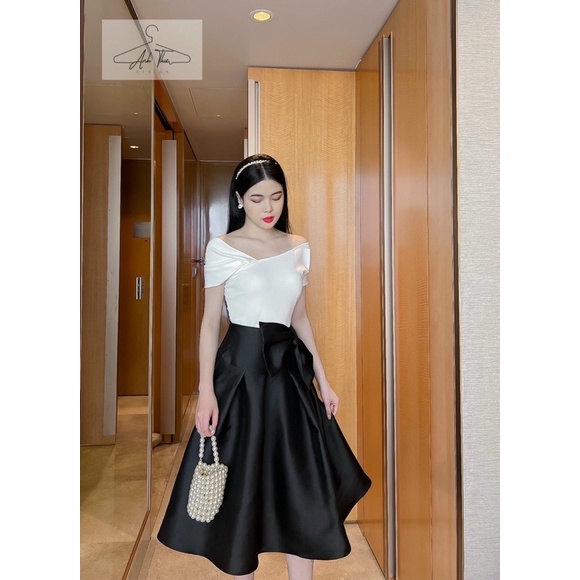 Set Váy Trắng Trễ Vai Phối Chân Váy Đen Nơ Eo Dự Tiệc Sang Trọng Chất Taffa Lụa V242 Freesize AĐ BOUTIQUE