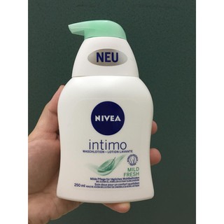 Dung dịch vệ sinh phụ nữ NIVEA INTIMO 250ml