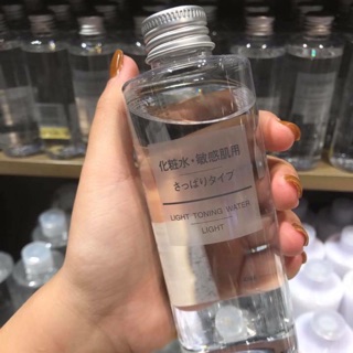 Nước hoa hồng muji