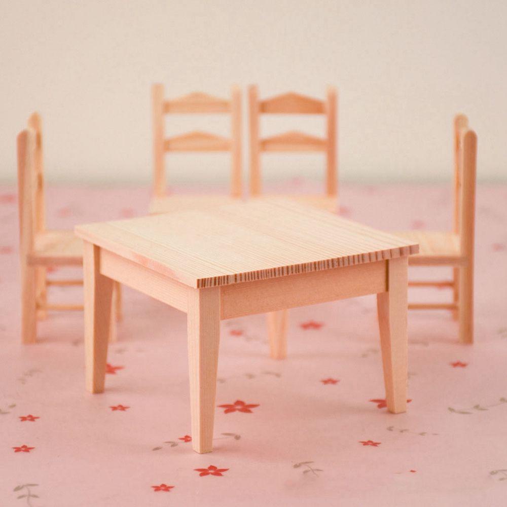 Bàn Gỗ Mini Trang Trí Nhà Búp Bê