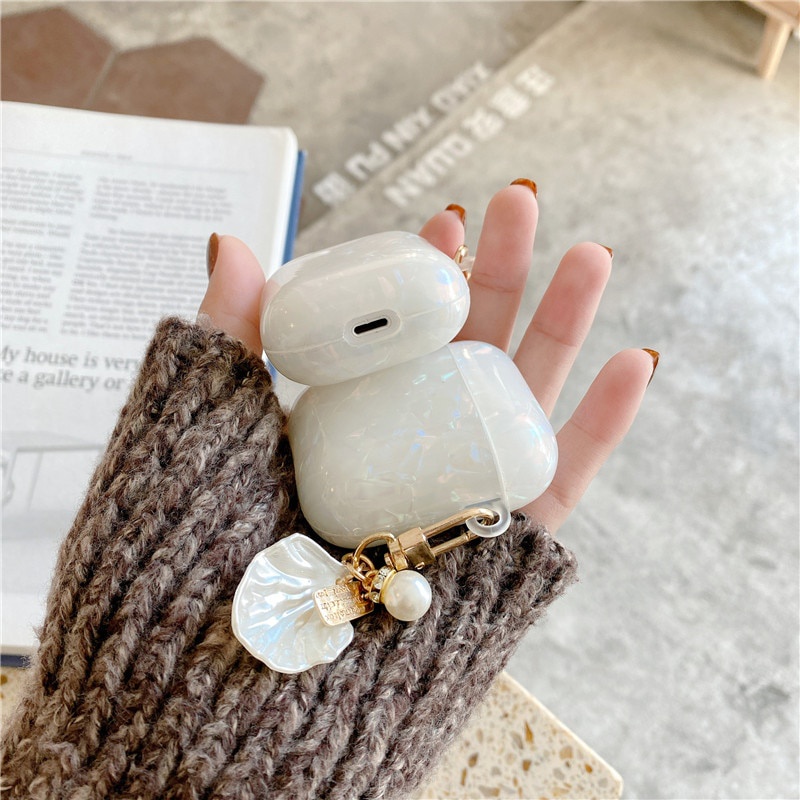 Vỏ Bảo Vệ Hộp Sạc Tai Nghe Apple Airpods 1 2 3 Pro Đính Ngọc Trai Màu Trắng Bóng Gắn Dây Móc Khóa