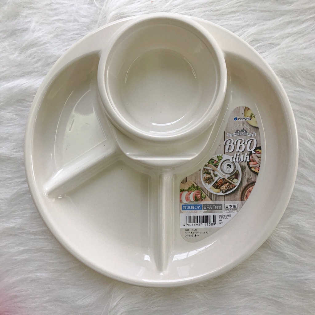 Khay ăn dặm 3 ngăn cho bé màu trắng có kèm khay để cốc, thìa dĩa Inomata Nhật Bản