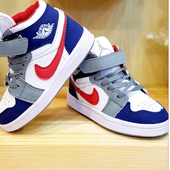 Giày Thể Thao Nike Jordan Cao Cấp Năng Động Cho Bé Trai