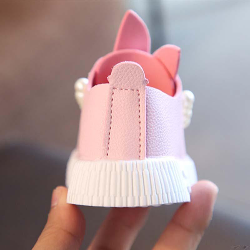 Giày đế mềm chống trơn trượt xinh xắn dành cho bé