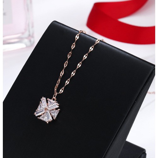 TT4902 - Dây chuyền titan mặt đá ghép dây trúc (màu vàng hồng)
