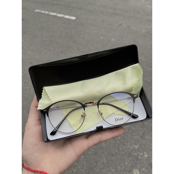 KÍNH KIM LOẠI BẦU